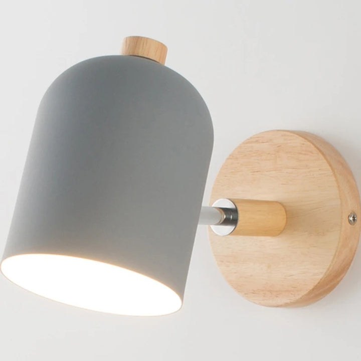 Lena | Skandinavische Holz-Wandlampe