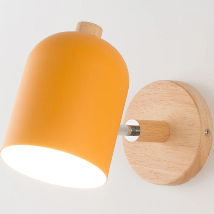 Lena | Skandinavische Holz-Wandlampe
